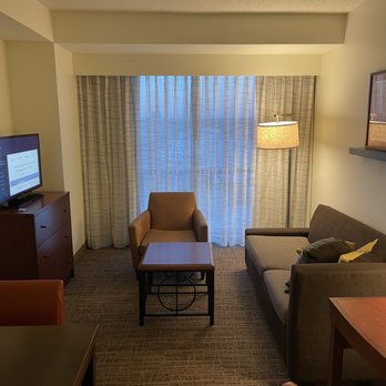 Residence Inn - Living room area - Hotels Near Me - Norfolk, Virginia