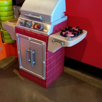 Beth's Burger Bar - Cute little grill so little tots can cook like Beth! - Burgers Near Me - Orlando, Florida Beth's Burger Bar - Cute little grill so little tots can cook like Beth! - Burgers Near Me - Orlando, Florida