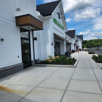 The Shops at Stone Bridge - Shopping Centers Near Me - Cheshire, Connecticut The Shops at Stone Bridge - Shopping Centers Near Me - Cheshire, Connecticut