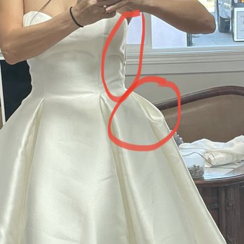 Maya & Company - Bunching (and this bubble on the pleat). Was told there was nothing that could be done, but another seamstress fixed it with boning and cups - Sewing & Alterations Near Me - Pasadena, California