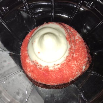 Peteet's Famous Cheesecakes - Bakeries Near Me - Oak Park, Michigan