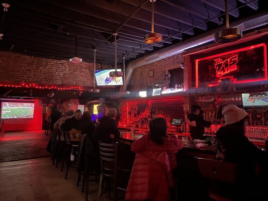 715 Club by null
