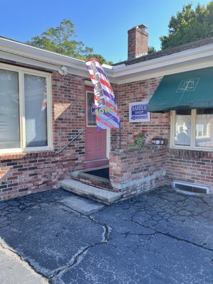 Jeannie's Barber Shop