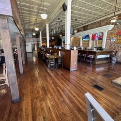 Brisket n Bourbon - Layout of restaurant