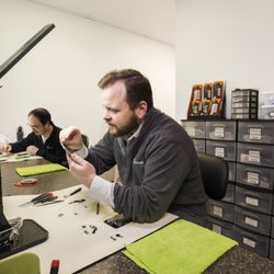 iFixOmaha Papillion - iFixOmaha Technicians Hard At Work