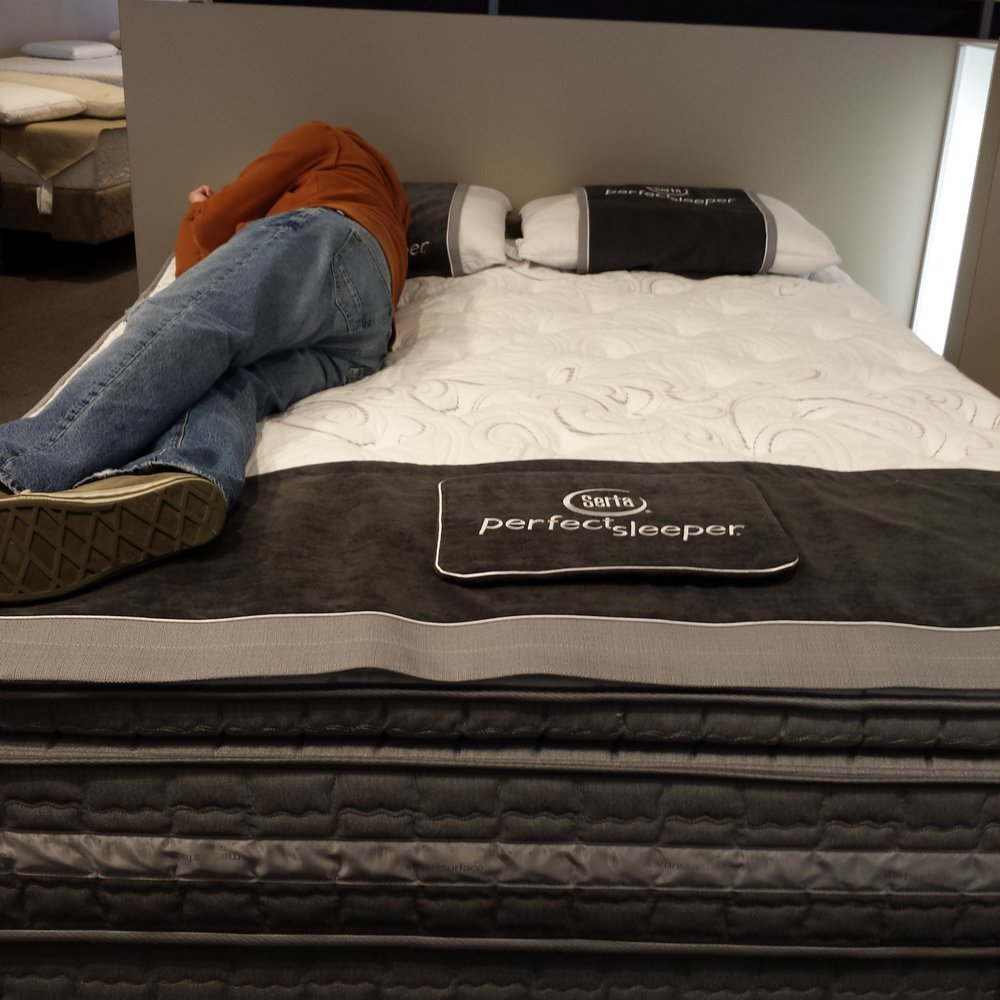 Sleep Country - Furniture Stores Near Me - Pickering, Ontario Sleep Country - Furniture Stores Near Me - Pickering, Ontario