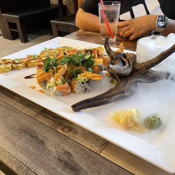 Hana Sushi - Sushi Bars Near Me - El Cajon, California
