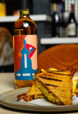 1010 Wine and Events by null