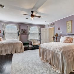 Creole Dame Bed & Breakfast - Mardi Gras Orleans Suite (Quad Bed)