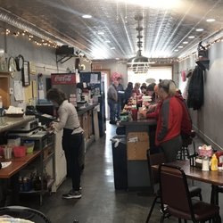 Billy Schu's Food Bar - Mom and Pop atmosphere