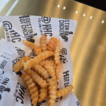 Houston TX Hot Chicken - Fly in the middle of my French fries! - Chicken Shop Near Me - Post Falls, Idaho