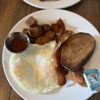 The Cottonwood Cafe - Cafes Near Me - Sisters, Oregon The Cottonwood Cafe - Cafes Near Me - Sisters, Oregon