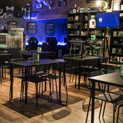 1UP Gaming Lounge