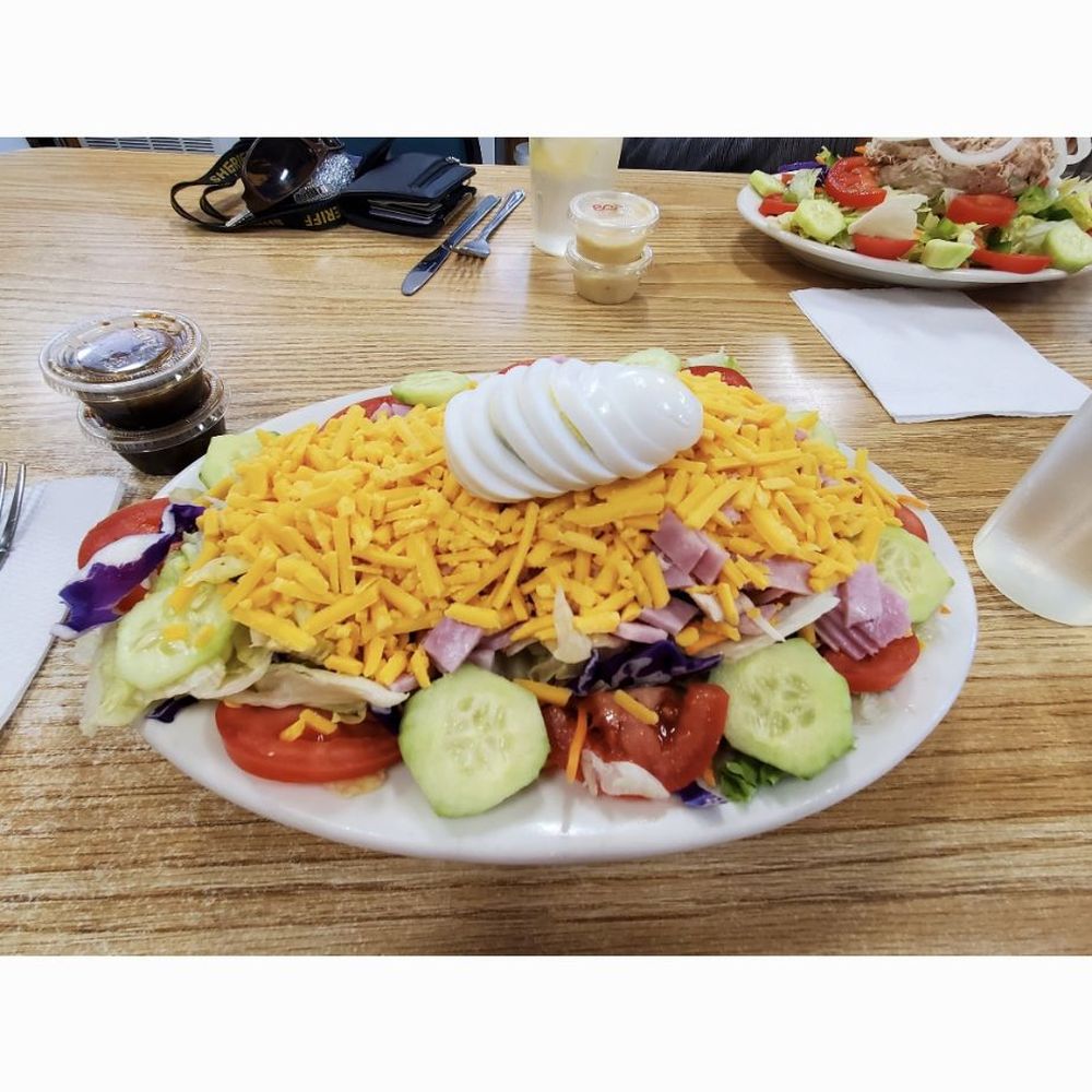 Rockin' Robin Diner - Chef salad - Diners Near Me - Binghamton, New York