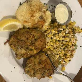 Boatyard Bar & Grill - Crab Cake Plate - Seafood Near Me - Annapolis, Maryland