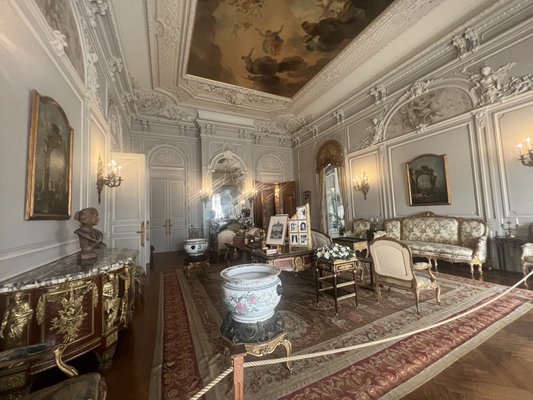 The Elms by null