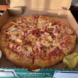 Papa Johns Pizza - Medium super Hawaiian.