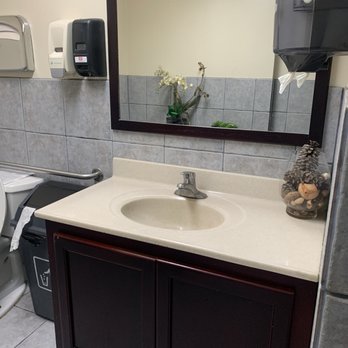 Mil’s Diner - WOMENS bathroom vanity - Diners Near Me - Milpitas, California Mil’s Diner - WOMENS bathroom vanity - Diners Near Me - Milpitas, California