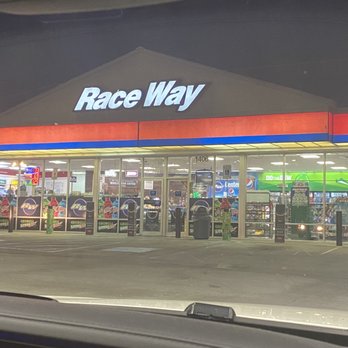 RaceWay - the front of a race way store - Gas Stations Near Me - Valdosta, Georgia RaceWay - the front of a race way store - Gas Stations Near Me - Valdosta, Georgia