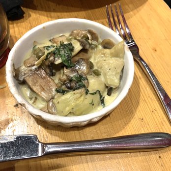 M'tucci's Moderno - Italian Near Me - Rio Rancho, New Mexico