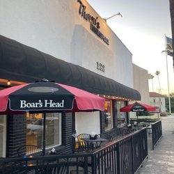 Freddy's Hawaiian Plates - Market front