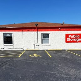 Exterior photo of Public Storage - Milwaukee, Wisconsin Exterior photo of Public Storage - Milwaukee, Wisconsin