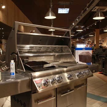 Barbecue & Co - Le Barbecue gaz Weber Summit S-670 tout en inox! - Kitchen & Bath Near Me - Feucherolles, 78 Barbecue & Co - Le Barbecue gaz Weber Summit S-670 tout en inox! - Kitchen & Bath Near Me - Feucherolles, 78