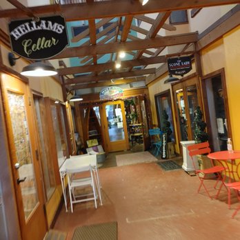 Hellams Vineyard - Wine Bars Near Me - La Conner, Washington Hellams Vineyard - Wine Bars Near Me - La Conner, Washington