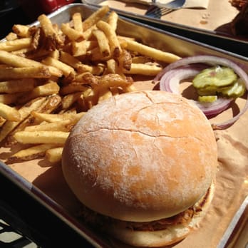 Armadillo Willy's BBQ - Memphis Pulled Pork - Barbeque Near Me - Dublin, California
