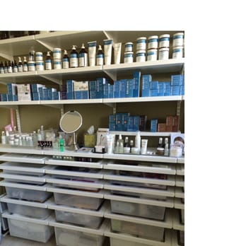 Aphrodite's Mirror - Skin Care Near Me - Albany, California