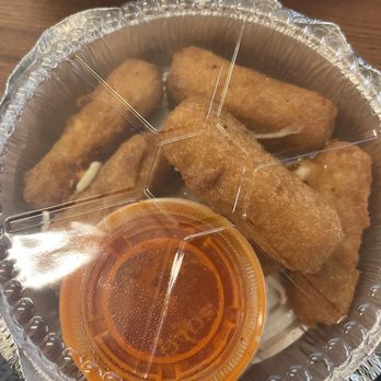 Amore Pizza Cafe - Mozzarella Sticks - Pizza Near Me - New York, New York Amore Pizza Cafe - Mozzarella Sticks - Pizza Near Me - New York, New York
