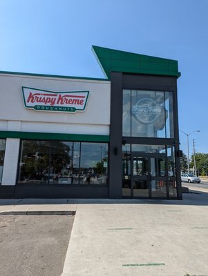 Krispy Kreme Doughnuts by null