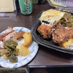 Soul Plate with fried chicken, cornbread, collards, mash & gravy