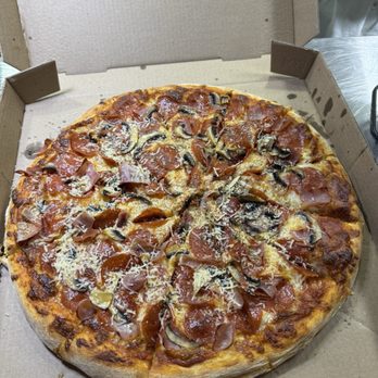 Meganiko's - Pepperoni, ham, mushrooms - Pizza Near Me - TRIPLER AMC, Hawaii Meganiko's - Pepperoni, ham, mushrooms - Pizza Near Me - TRIPLER AMC, Hawaii