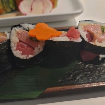 Seabutter - Toro Roll - I loved it, but my wife wasn't as into it - Sushi Bars Near Me - Glendale, California
