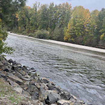 Whispering Pines RV Park - RV Parks Near Me - Cle Elum, Washington Whispering Pines RV Park - RV Parks Near Me - Cle Elum, Washington