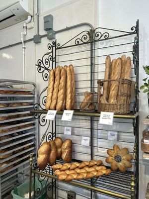 Clear Flour Bread by null