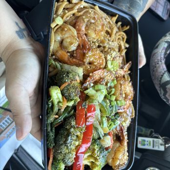 Herbachi - Shrimp and noods - Asian Fusion Near Me - Chicago, Illinois Herbachi - Shrimp and noods - Asian Fusion Near Me - Chicago, Illinois
