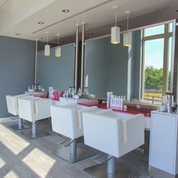 Blo Blow Dry Bar
