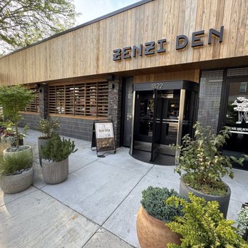 Zenzi Den - Outside - American Near Me - Glenview, Illinois