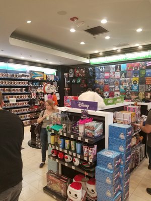 Gallerìa Shop Z Gallerie closing more stores as part of its bankruptcy, 7