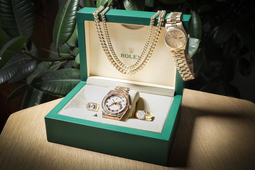 CROWN JEWELS AND COIN 237 Photos & 51 Reviews Jewelry 3248 San Mateo Blvd NE, Albuquerque