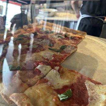 MO'NELISA - Pizza Near Me - Point Lookout, New York