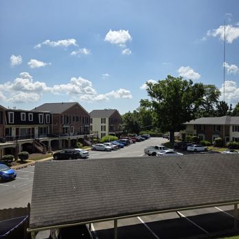Georgetown - View of the property in the golf cart during my tour. - Apartments Near Me - Saint Louis, Missouri Georgetown - View of the property in the golf cart during my tour. - Apartments Near Me - Saint Louis, Missouri