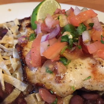 Chili's - Yummy grilled chicken. 580 calories. - American Near Me - San Bruno, California Chili's - Yummy grilled chicken. 580 calories. - American Near Me - San Bruno, California