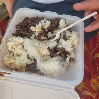 Da Braddahz Grindz - Bulgogi - Food Trucks Near Me - Kailua-Kona, Hawaii Da Braddahz Grindz - Bulgogi - Food Trucks Near Me - Kailua-Kona, Hawaii