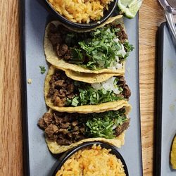Pollo Bacano - Steak tacos