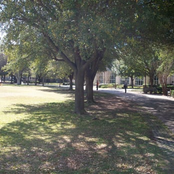 Southwestern University - Part of the Mall. - Colleges & Universities Near Me - Georgetown, Texas Southwestern University - Part of the Mall. - Colleges & Universities Near Me - Georgetown, Texas