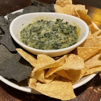 California Pizza Kitchen - Spinach Artichoke Dip - Pizza Near Me - Pasadena, California
