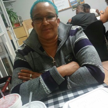 Granny's Kitchen Southern Style Soul Food - Tropical Punch Kool Aid is on!! - Soul Food Near Me - Los Angeles, California
